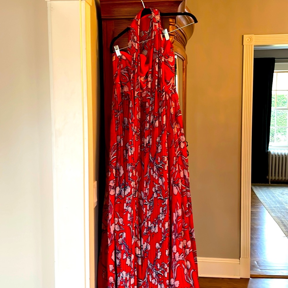 Size 10, Fame Partners, maxi, red print,